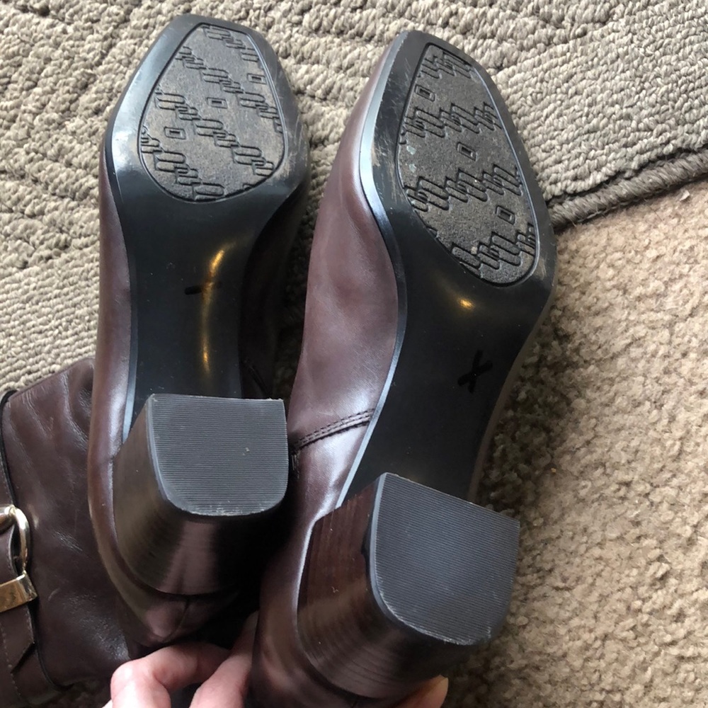 Brown Bandolino booties - Picture 5 of 7